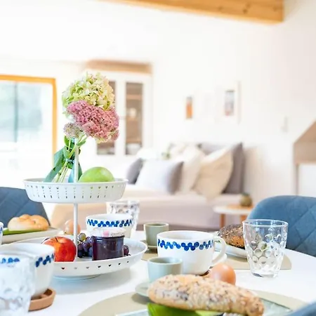 Gaestesuite Lichtpunkt - Loft-feeling In - Balkon & Parkplatz * Faistenau